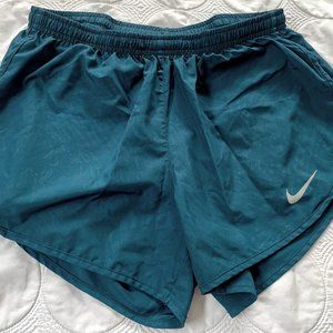 {Nike} Tempo Dri-fit shorts (S)